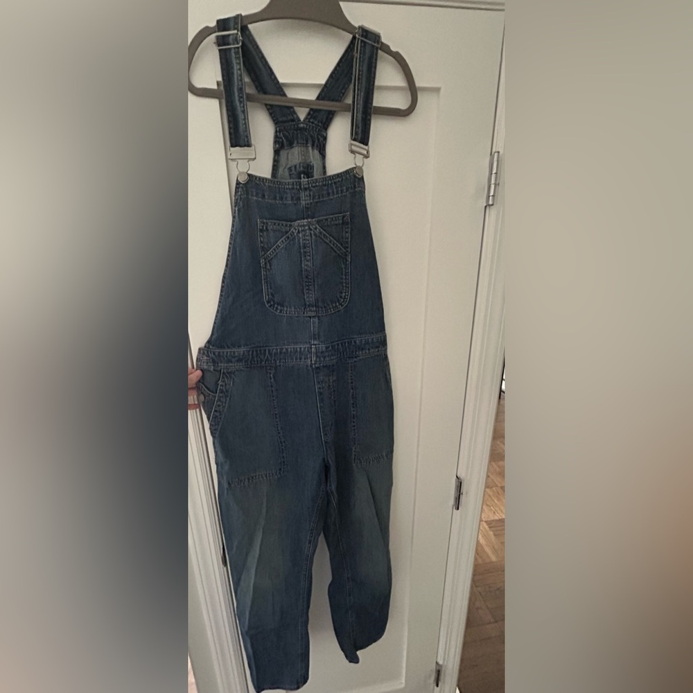 Gap Overalls Size M